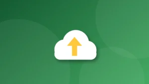 Ảnh bìa minh họa: biểu tượng đám mây và mũi tên tải lên trên nền điện thoại Android